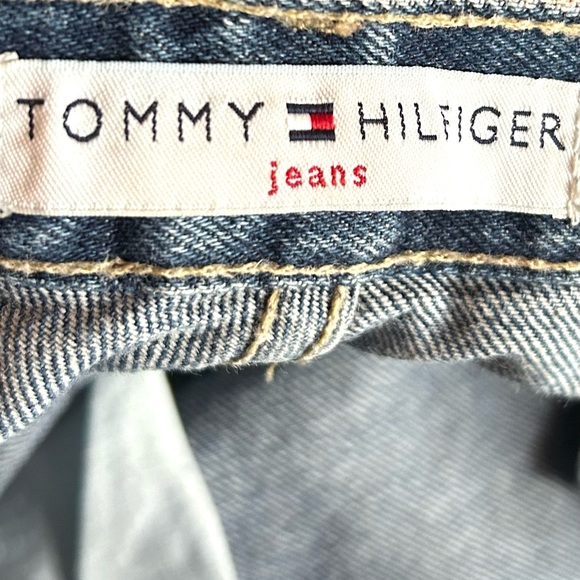 Tommy Hilfiger Womens Jeans size 4 measures 29x30 Preowned. - Picture 5 of 6